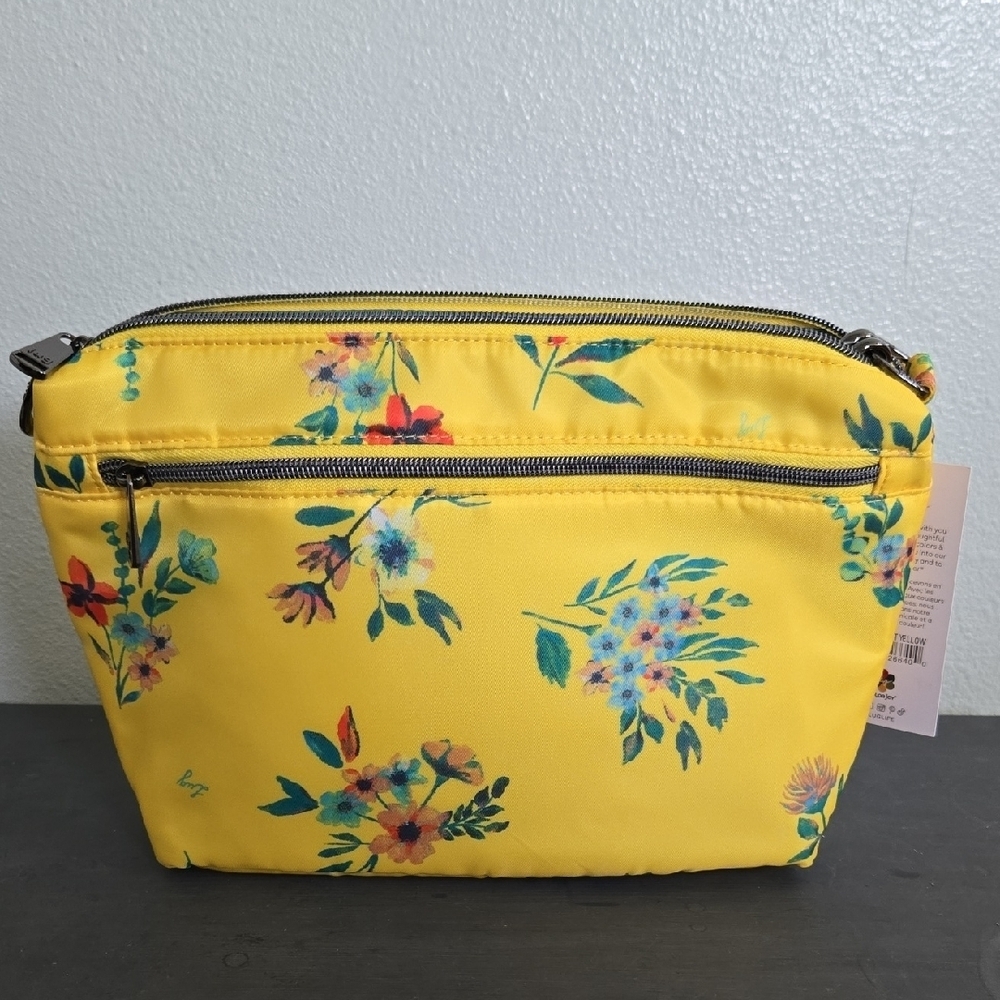 NWT Lug Flare 2 Crossbody Bag In Yellow Floral